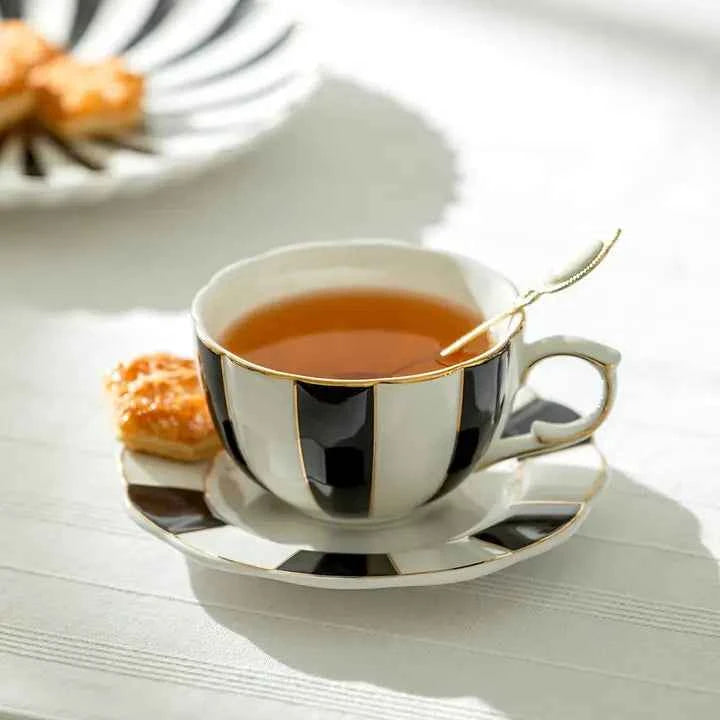 Black and White 7oz Scallop Fine Porcelain Tea Cup & Saucer